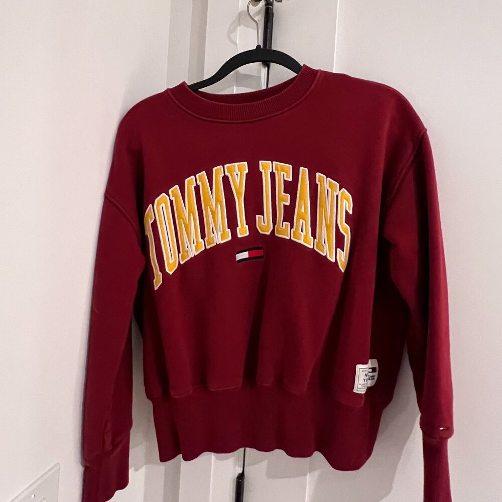Tommy Hilfiger Red Sweatershirt